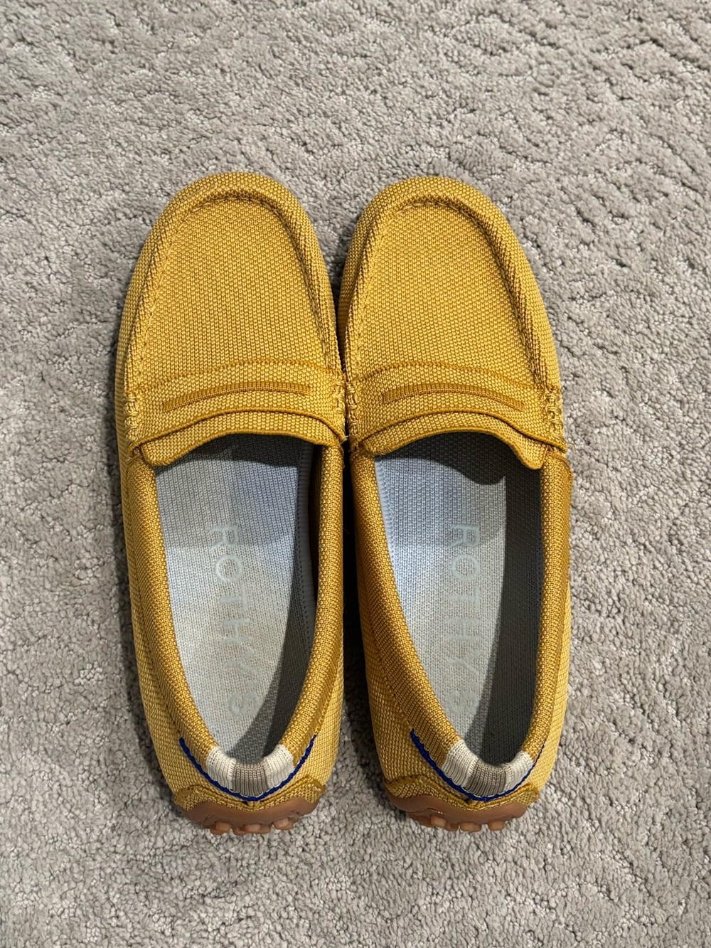 Rothy’s Women’s Driving Loafer Sunflower Yellow size 6.5 - Picture 2 of 3